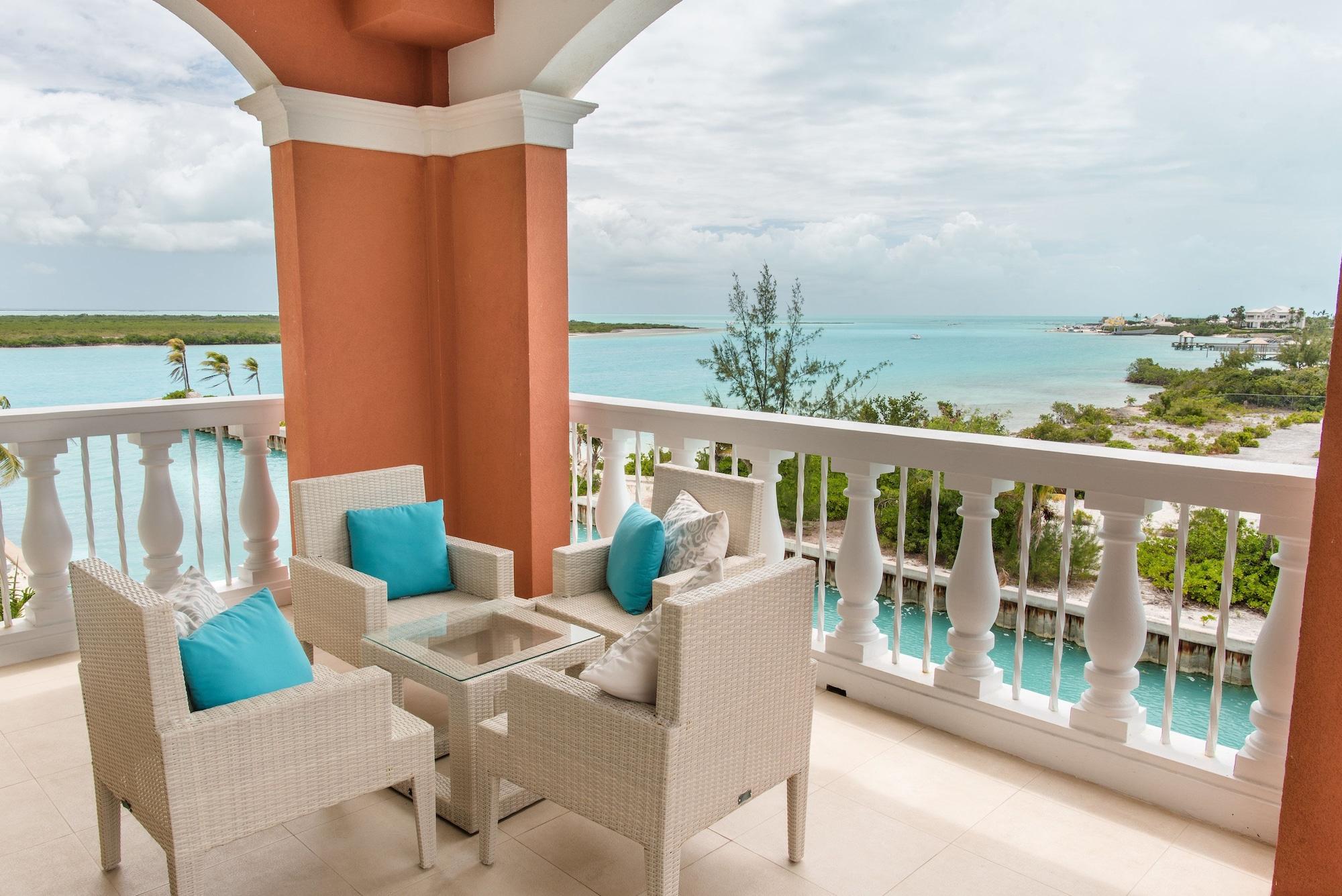 Blue Haven Resort Grace Bay Exterior foto