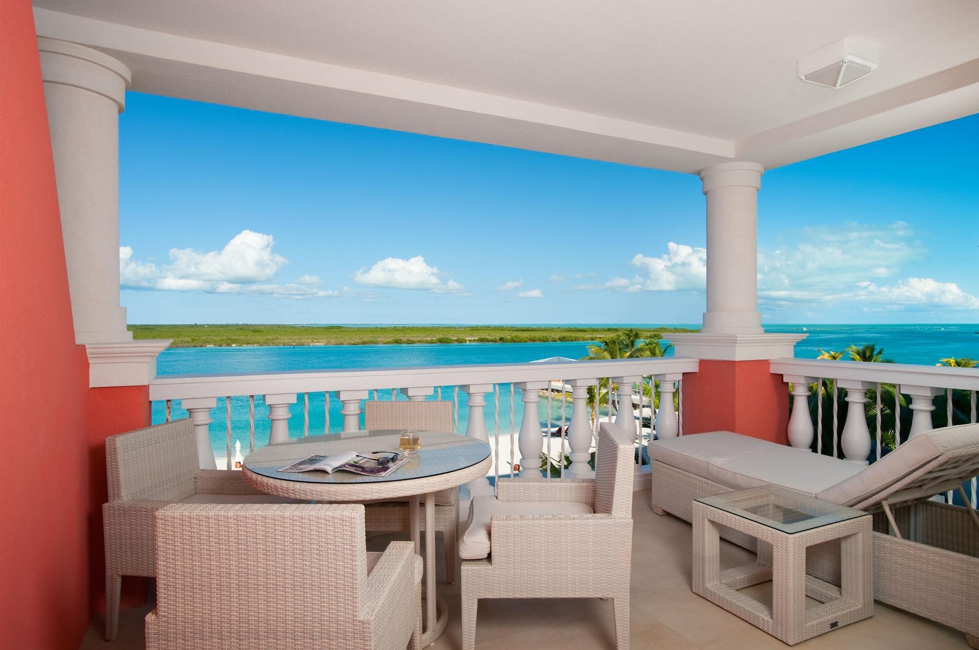 Blue Haven Resort Grace Bay Exterior foto